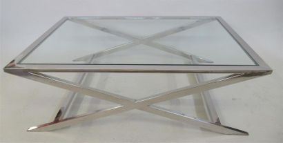 null Table basse rectangulaire à piétement en nickel, les côtés en forme de croisillon...