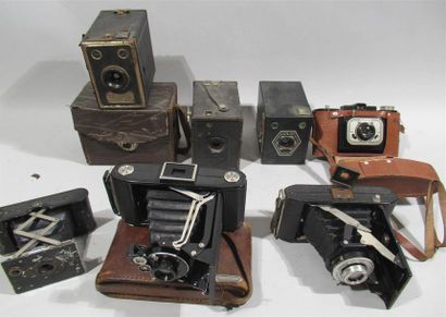 null Lot de sept appareils photographiques dont KIMAX, KODAK VEST POCKET AUTOGRAPHIC...