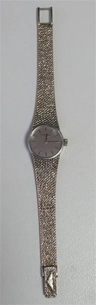 null LONGINES - Montre bracelet de dame en or gris 18 K (750/oo), à cadran rond et...