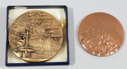 null MONNAIE DE PARIS - 2 Médailles commémoratives en bronze à patine médaille figurant...