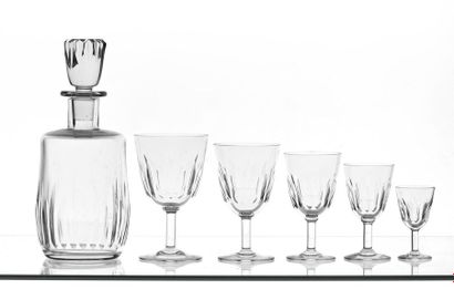 null BACCARAT : Modèle CASINO - Partie de service de verres à pied en cristal comprenant...