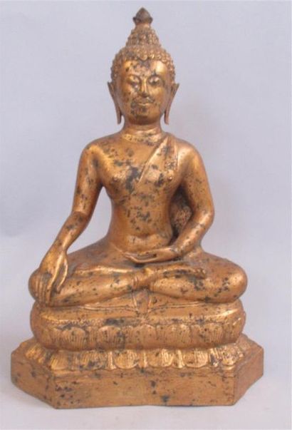 null THAILANDE - Bouddha en méditation - Sujet en métal doré - XIXe siècle (oxydations)...