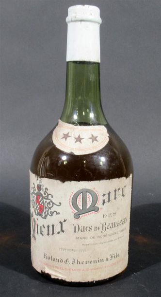 null 1 bouteille de Vieux Marc des Ducs de BOURGOGNE Roland G. Thévenin et Fils (légers...