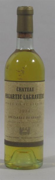 null 1 bouteille CHATEAU MALARTIC - LAGRAVIERE GRAVES - 1974