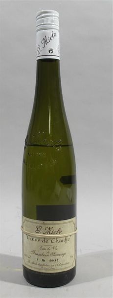 null 1 bouteille de Bas Armagnex Domaine de LABEYRIE à Larée (Gers) 1976 (mis en...