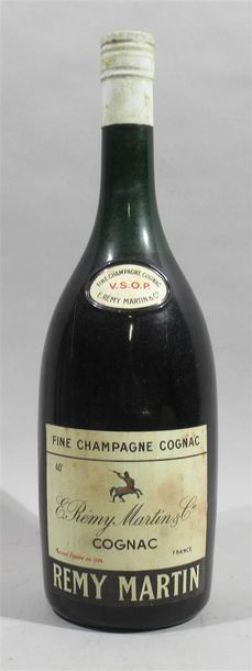 null Magnum de Fine CHAMPAGNE Cognac E. REMY MARTIN & CO V.S.O.P.