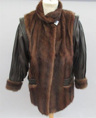 null C&A - Manteau veste de femme en cuir et fourrure de Murmel / Marmotte / Chien...
