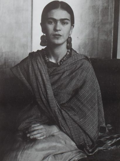  Frida Kahlo.


Tirage argentique. 


40x29,5cm Gazette Drouot
