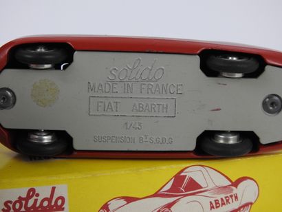 null SOLIDO Réf. 113 : Fiat Abarth, rouge. Neuve en boite.
