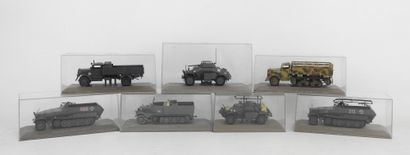 null ATLAS : Lot de sept véhicules allemands WW2 dont véhicule de reconnaissance,...