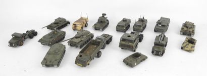 null SOLIDO : Lot de 16 véhicules de l'armée française dont VAB, AMX, Berliet et...