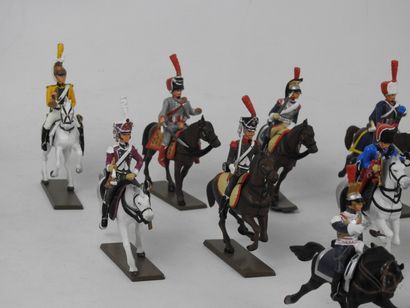 null ATLAS- STARLUX : Lot de 25 cavaliers en plomb, soldat de Napoléon. (petites...