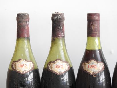 null 6 bouteilles

3 bouteilles de cotes de Beaune village de chez Barozzi - 1982

1...