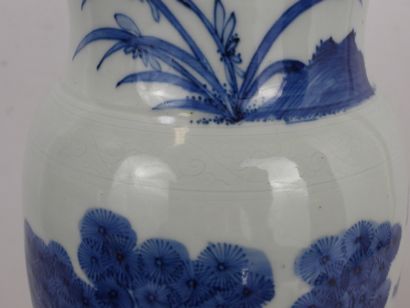 null CHINA: Porcelain scroll vase with a slightly flared neck, decorated in blue...