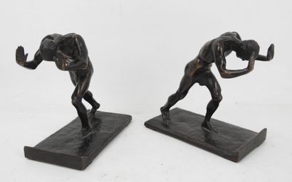 null Isidore KONTI (1862-1938) : Two naked men with loincloth. Pair of bookends in...