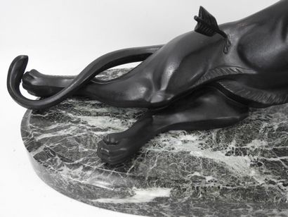 null Louis Albert CARVIN (1875-1951). Panther hit by an arrow. Proof in bronze with...