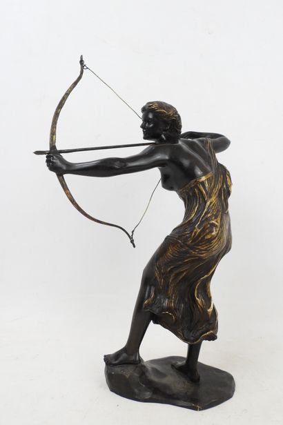 null Georges MORIN (1874-1920). Diana shooting with a bow. Bronze subject with black...