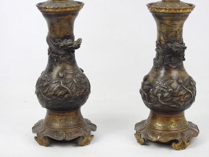 null L' ESCALIER DE CRISTAL (Pannier et Lahoche): Rare pair of bronze "Japonisante"...