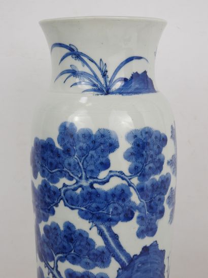 null CHINA: Porcelain scroll vase with a slightly flared neck, decorated in blue...