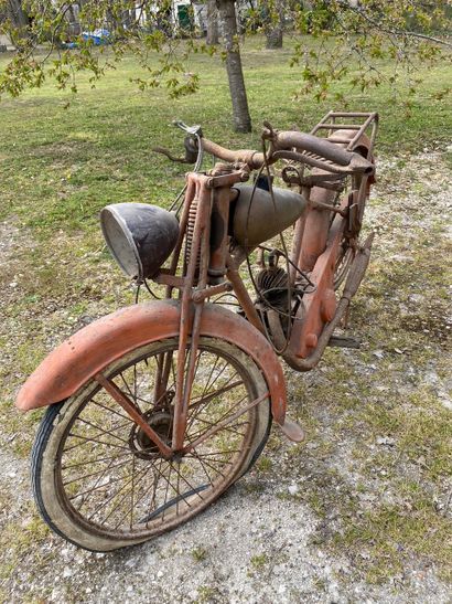 null MONET GOYON - 147 cc - 2 temps - Année 1929-1930

Moto à restaurer , moteur...