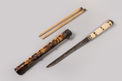 null JAPAN.

Wood, bone, ivory, iron.

Picnic set containing a knife with an old...