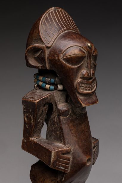 null SONGYE, Democratic Republic of Congo.

Hardwood, brown patina, beads, brass...