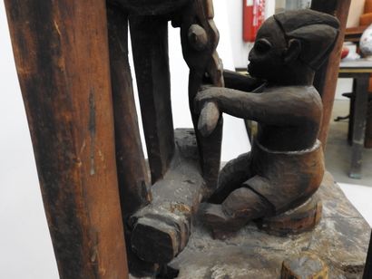 null YOROUBA, Nigeria/Benin.

Wood, patina of use, pigments.

Important and ancient...