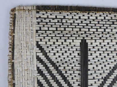 null 
MBOLE, Democratic Republic of Congo.




Three "Losa" braided mats, polychrome...