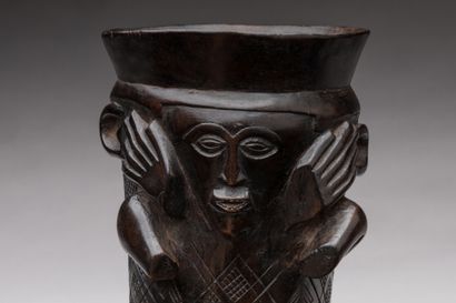 null Ceremonial palm wine cup, KUBA, Democratic Republic of Congo.

Wood, dark brown...