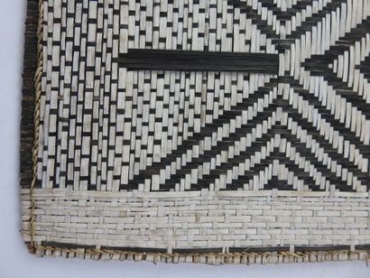 null 
MBOLE, Democratic Republic of Congo.




Three "Losa" braided mats, polychrome...