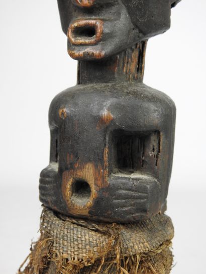 null SONGYE, Democratic Republic of Congo.

Wood, raffia, horn, ritual agglomerate.

Nkishi"...