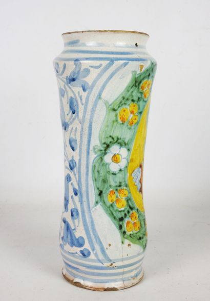 null SICILY - XVIIth century:


Albarello in slightly curved majolica with polychrome...