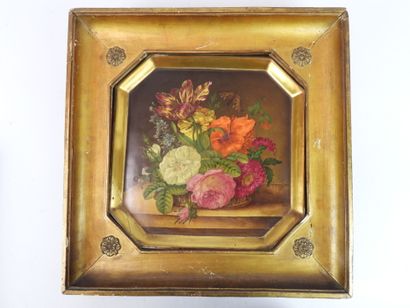 null PARIS: Plate with cut sides in painted porcelain with flowers and butterfly...
