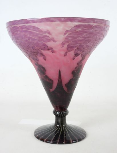 null 
LE VERRE FRANCAIS : Vase with flared neck in multi-layer glass with acid-etched...