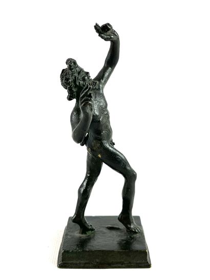 null Bronze FIGURE representing the Dancing Faun


After the Antique, Italy, XXth...