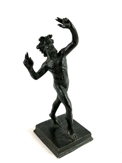 null Bronze FIGURE representing the Dancing Faun


After the Antique, Italy, XXth...