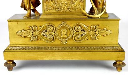 null HANGER A LA RENOMMEE in gilt bronze, on both sides of the terminal: a winged...