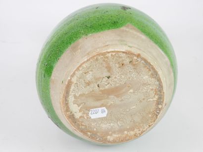 null TURKEY - Çanakkale : Pitcher called "Demoiselles d'Avignon" in green glazed...