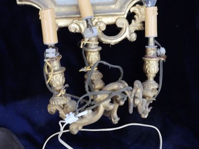 null FOUR LIGHTING PLATES with a mirror background and three light arms in gilded...