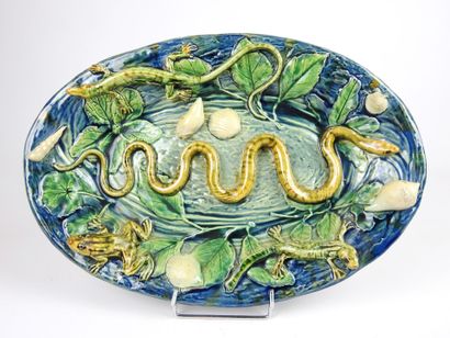 null Alfred RENOLEAU (1854-1930) : Oval dish in glazed terracotta with naturalistic...