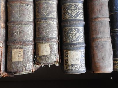 null 9 volumes in-4°, dont :  HERMAN La Vie de S. Ambroise. 1679,  Vie des Saints...