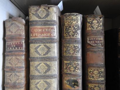 null 6 volumes in-4°, dont :  PONTAS Abrégé du dictionnaire des cas de conscience...