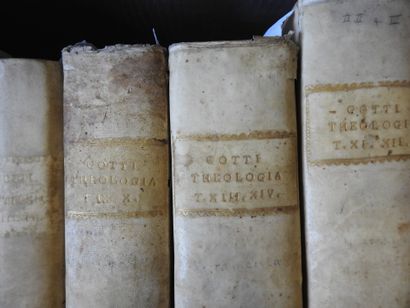 null 9 volumes in-4°, dont:  GOTTI Theologia [] Thomæ Aquinatis 1731 (6 vol.)