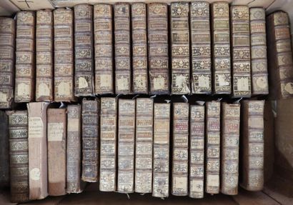 30 volumes in-12 du XVIIIe s. dont :  Conférences...
