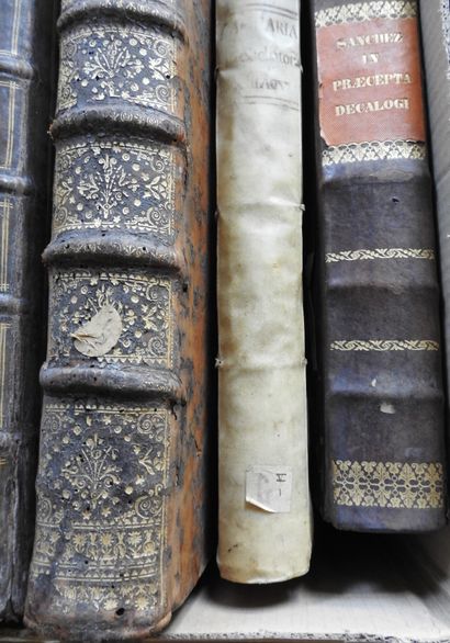 null 6 volumes in-folio, dont :  ZACHARIA 1755,  SANCHEZ 1623,  Procès verbal de...
