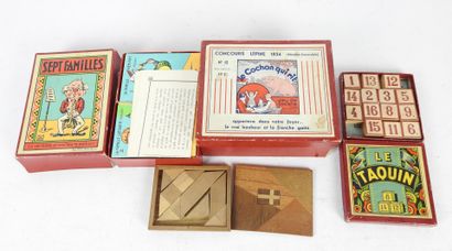 null LOT of four small board games including the Taquin, seven families, the laughing...