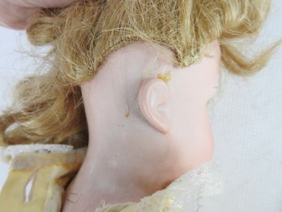 null ARMAND MARSEILLE - GERMANY: Porcelain head doll, sleeping eyes, open mouth....