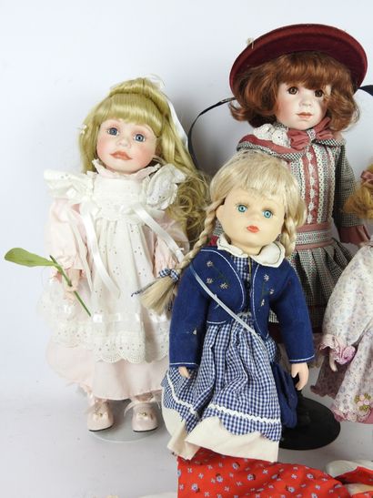 null LOT of six porcelain head dolls, modern.