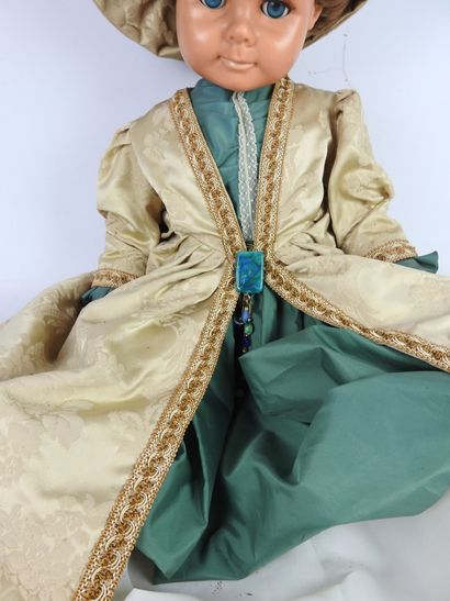 null IMPORTANT doll in soft plastic, dress in fabric with scroll patterns, with hat....