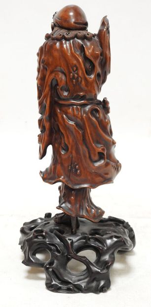 null CHINA - 19th century

Statuette of the immortal Li Tieguai in carved boxwood...